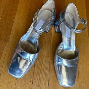 Suzanne Rae Silver Pumps